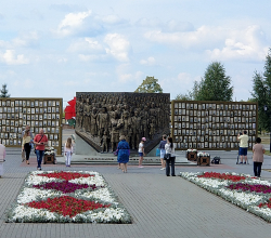 Монумент и стены народной памяти Тоболяков Бессмертный полк